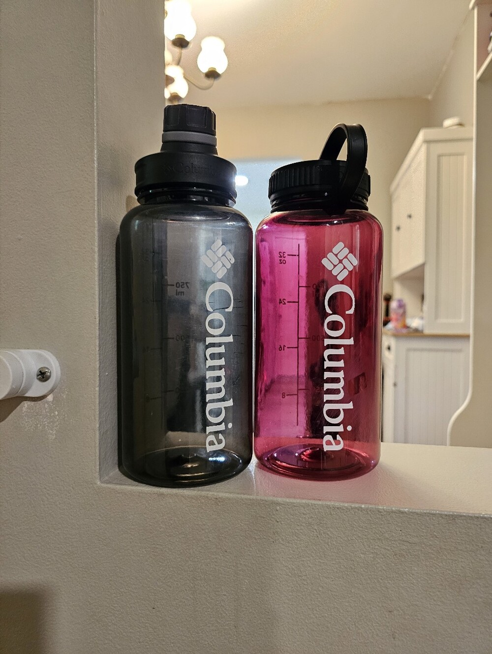 Columbia Wide-Mouth Water Bottles - Black & Pink